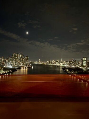 On the Go E de CEKI CELARDIN, Fotografía a la venta en Singulart