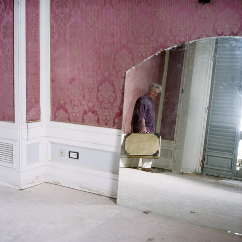 Hòtel Rèverie #18 - Limited Edition of 3 Photograph van Silvia Noferi, Fotografie te koop op Singulart