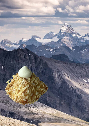 Cake Mountains: Assiniboine di Moorland Productions (Kenneth Hay / Seetha A), Digitale in vendita su Singulart
