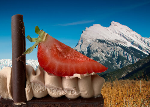Cake Mountains: Rundle von Moorland Productions (Kenneth Hay / Seetha A), Digital kaufen auf Singulart