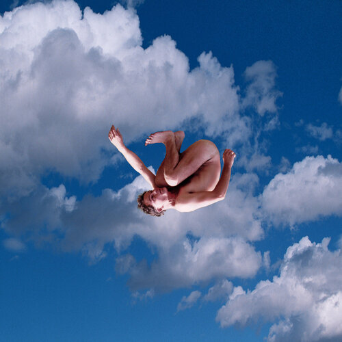 Falling Figure by Moorland Productions (Kenneth Hay / Seetha A), 數碼 for Sale on Singulart