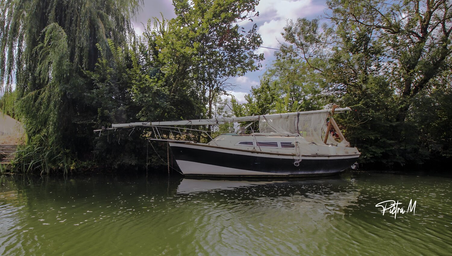 La Barque sous le Saule Piétra M (Martine Poli) Fotografie zu verkaufen
