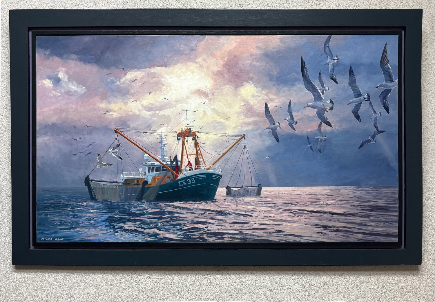 Fishing trawler hauling in the nets. Gerald Miles Originalgemälde zu verkaufen