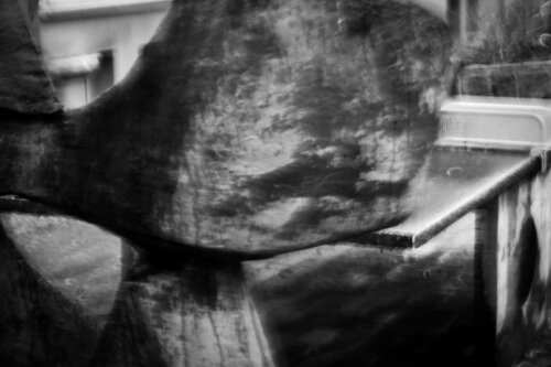 TE IV by Derya Suter, 사진 for Sale on Singulart