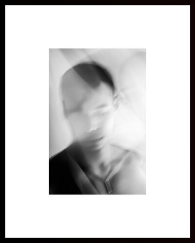 "Untitled#185" (Single Print, 20×30 cm | Edition 1–10) by Derya Suter, 사진 for Sale on Singulart