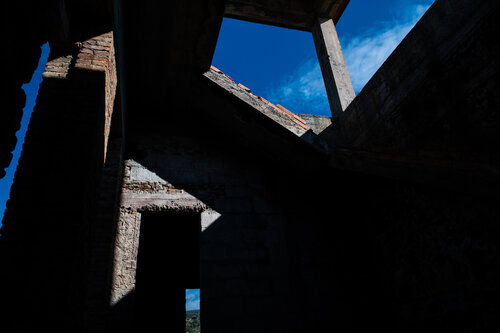 The Geometry of Silence by Nienke Koedijk, 사진 for Sale on Singulart