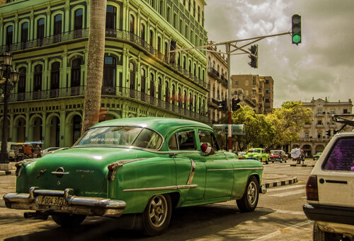Green day in Habana - formato XL di El Pop surrealista Ortega, Altri media in vendita su Singulart