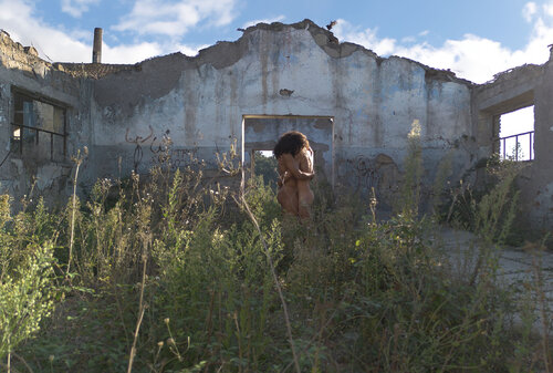 Là dove le cicatrici diventano radici. von Federica Luciani, Fotografie kaufen auf Singulart