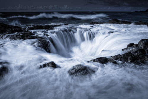 THOR'S WELL von Tom Jacobi, Fotografie kaufen auf Singulart