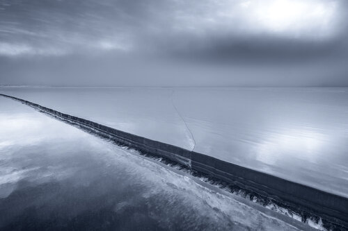 CRACK CRACK van Tom Jacobi, Fotografie te koop op Singulart