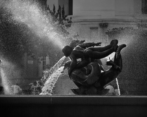 Choreography of Light van Rana Dias, Fotografie te koop op Singulart