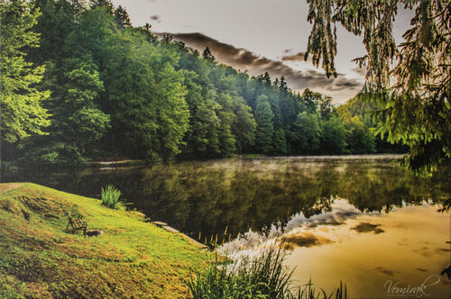 Evening silence by Ievgen Karimov, 사진 for Sale on Singulart