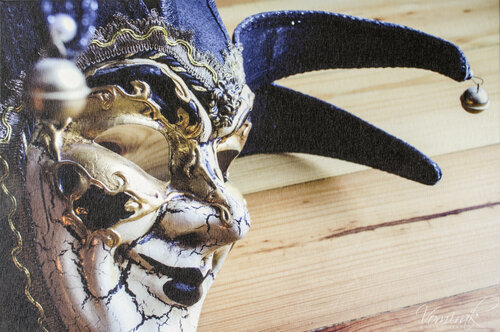Venetian mask. Jester van Ievgen Karimov, Fotografie te koop op Singulart