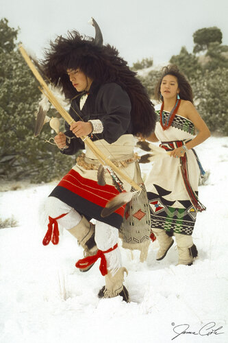 Buffalo dancers at Tusuque Pueblo by James Cook, 사진 for Sale on Singulart