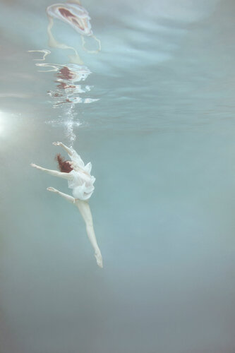 Abandon di Mallory Morrison, Fotografia in vendita su Singulart
