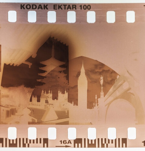 The Cities n4 par Pavel Golovkin, Photographie en vente sur Singulart