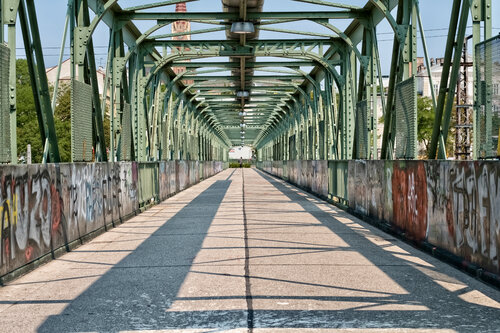 Schmelzbrücke Wien von Peter Reichert, Fotografie kaufen auf Singulart
