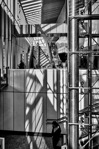 Licht und Schatten 13 von Peter Reichert, Fotografie kaufen auf Singulart