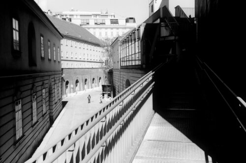 Licht und Schatten 24 van Peter Reichert, Fotografie te koop op Singulart