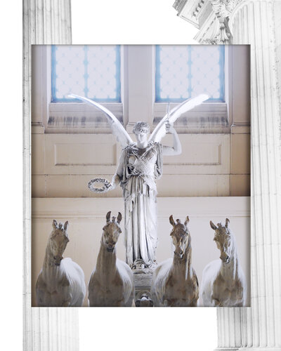 L'ange de la Victoire van Jean Vachon, Fotografie te koop op Singulart