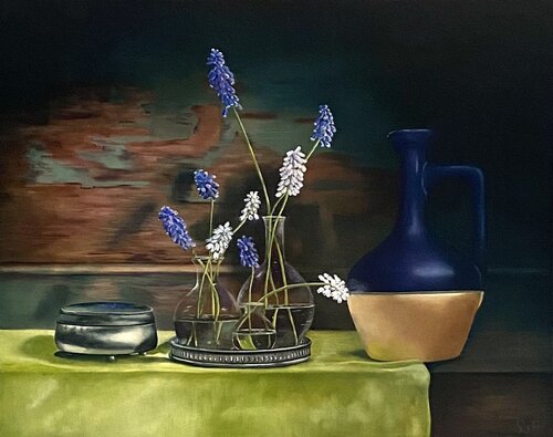 Witte en blauwe druifjes met zilver, Grape hyacinths and silver von Lianne van der Plaat, Malerei kaufen auf Singulart