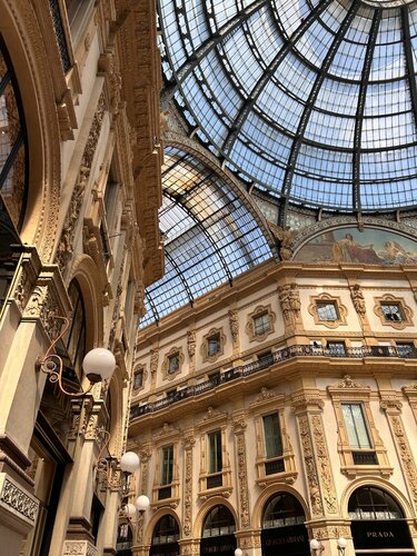 Milano by isha ralhan, Photography for Sale on Singulart