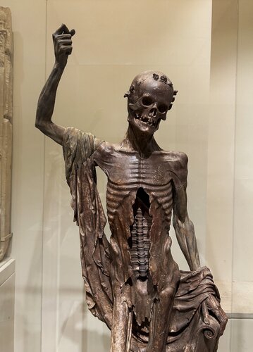 Been to the Louvre by isha ralhan, Photography for Sale on Singulart