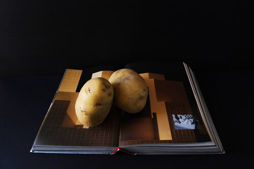 LIGHT AND SHAPES OF SILENCE 11 von ROBERTO CAMI, Fotografie kaufen auf Singulart