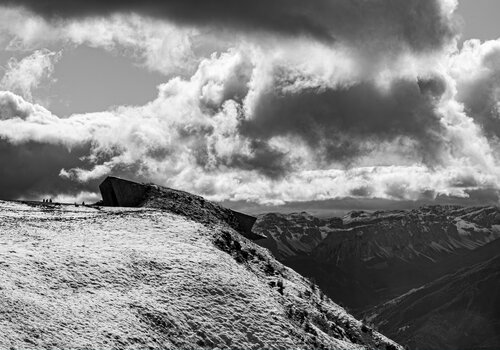 Corones (Messner Mountain Museum) de Joe Kaiser, Fotografía a la venta en Singulart