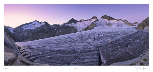 ICE GLOW van Ronald Mitterer, Fotografie te koop op Singulart