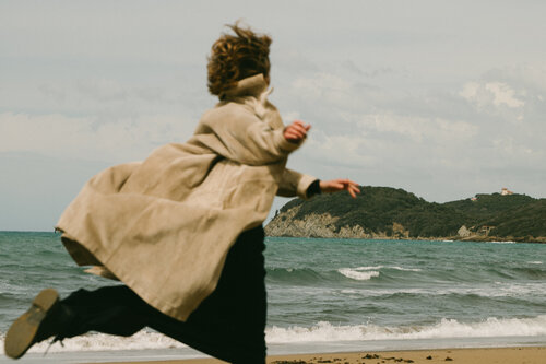 Jump #2 par Lisa Evteeva, Photographie en vente sur Singulart