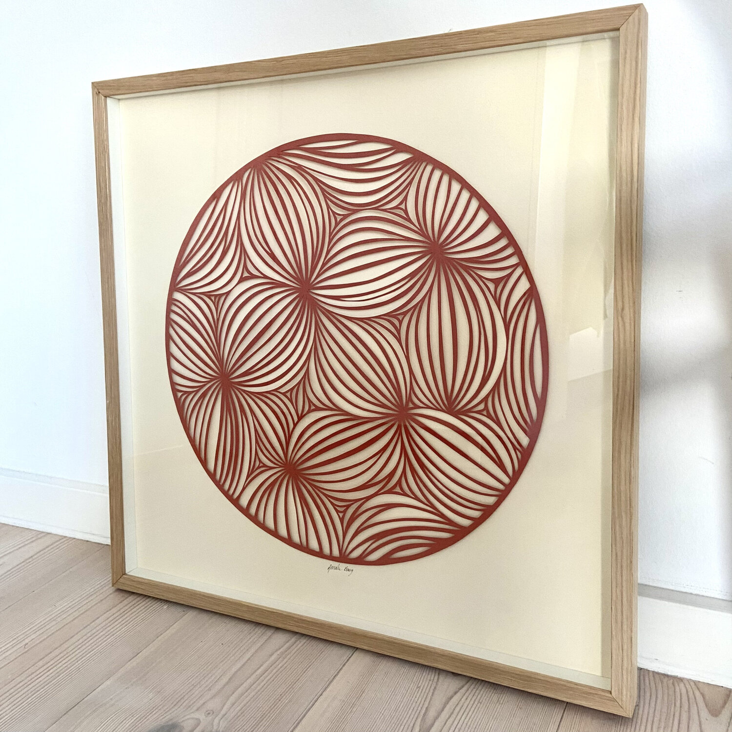 Flowers in line Amalie Bang