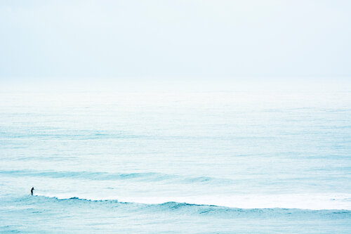 Winter Surfing III von Tal Paz-Fridman, Fotografie kaufen auf Singulart