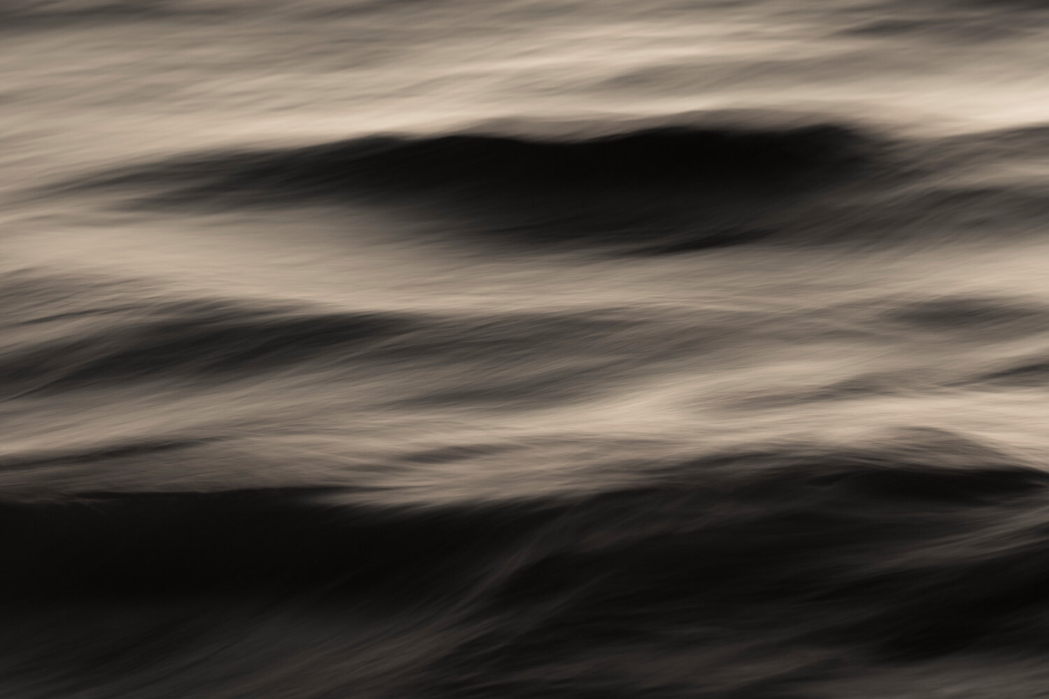 The Uniqueness of Waves XII Tal Paz-Fridman Fotografie zu verkaufen