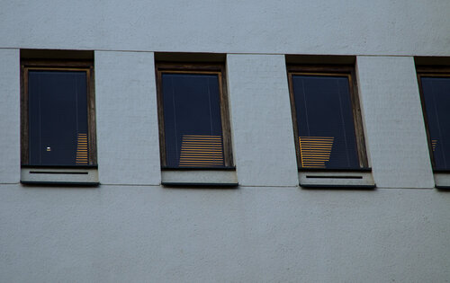 Window #1560 di Popi Tsoukatou, Fotografia in vendita su Singulart