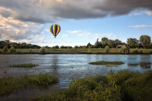 L'Envol Ligérien di PATRICIA BALITRAND, Fotografia in vendita su Singulart
