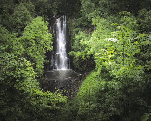 Le Grand Murmure - La Cascade du Sartre von PATRICIA BALITRAND, Fotografie kaufen auf Singulart