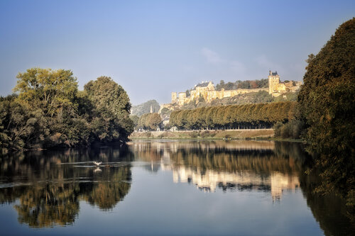 Chinon : Le Reflet de l'Histoire van PATRICIA BALITRAND, Fotografie te koop op Singulart