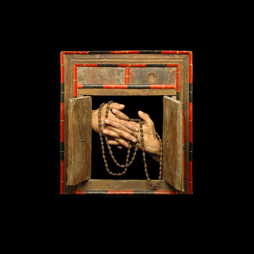 With These Beads von rohn meijer, Fotografie kaufen auf Singulart