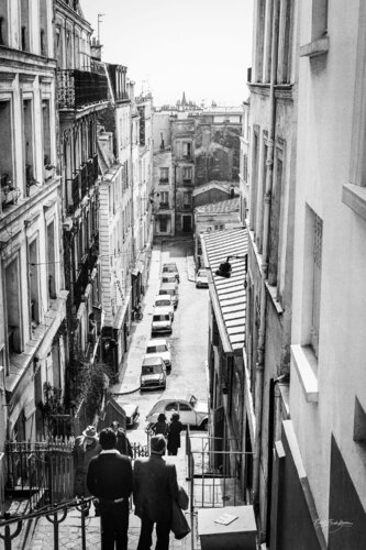 Stairs - Rue Drevet, Montmartre, Paris 1976 von Robbert Frank Hagens, Fotografie kaufen auf Singulart