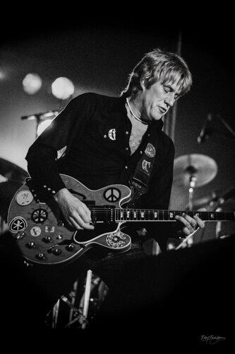 Alvin Lee - Ten Years After  1980 van Robbert Frank Hagens, Fotografie te koop op Singulart