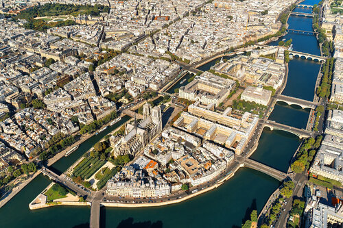 Île de la Cité, Paris, with the Original Norte-Dame | 2017 von Robbert Frank Hagens, Fotografie kaufen auf Singulart