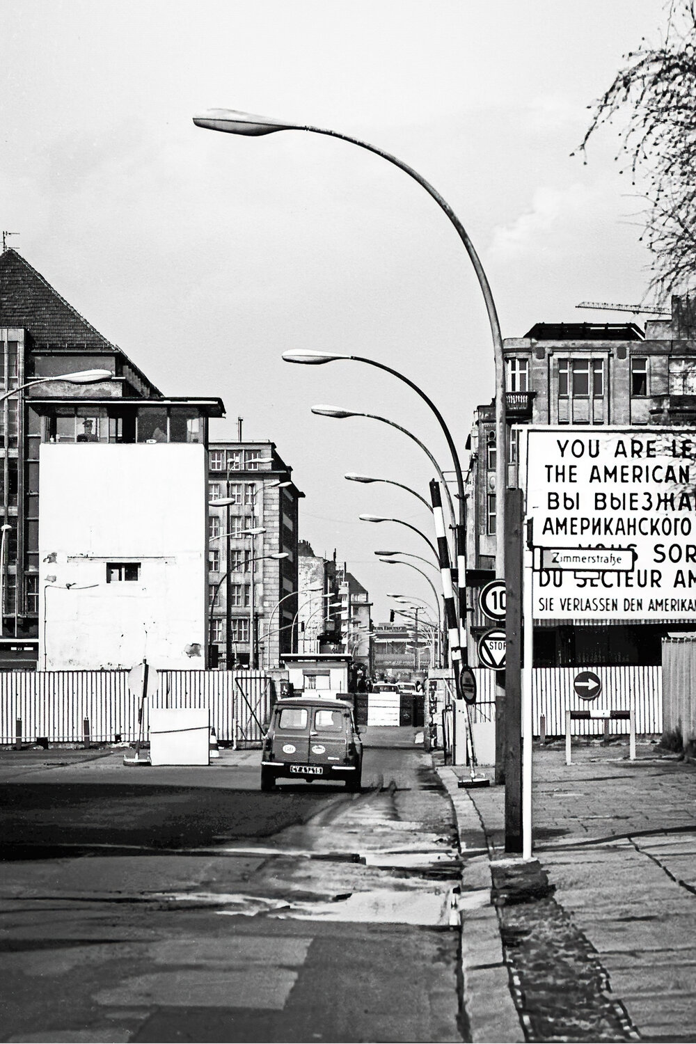 1975 | Checkpoint Charlie - Berlin | 70s Seventies Robbert Frank Hagens