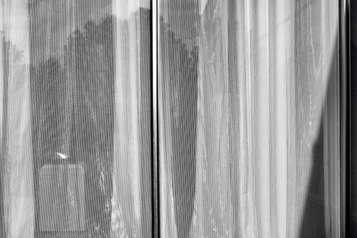 When do I stand in front of the window and when behind it? - Beautiful Borders IV von Frank Verreyken, Fotografie kaufen auf Singulart