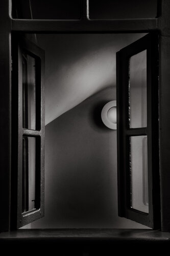 Where Light Learns to Whisper di Frank Verreyken, Fotografia in vendita su Singulart