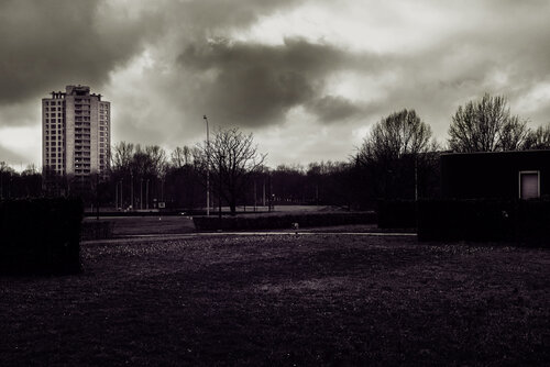 Before they were closing the curtains di Frank Verreyken, Fotografia in vendita su Singulart