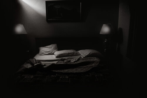 Hotel Nights di Frank Verreyken, Fotografia in vendita su Singulart