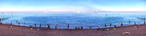 Mackerel fishing in Eastbourne (large size) van Jenny Shorter, Fotografie te koop op Singulart