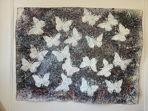papillons blancs sur fond bleu sur une grande toile van Guillaume Marchat, Schilderij te koop op Singulart