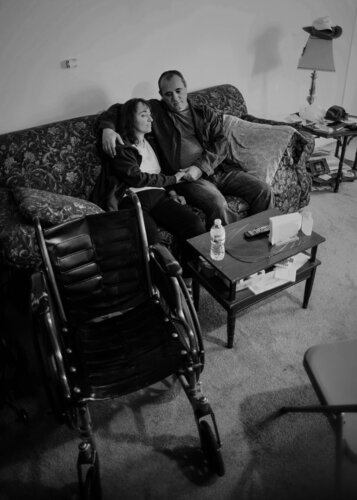 Ded: Romeo and Juliet Take Sanctuary van Joel Dyer, Fotografie te koop op Singulart